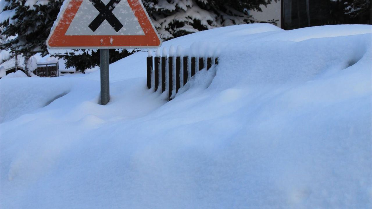 16 12 2010 Dorfstraße 16 12 2010 Dorfstraße